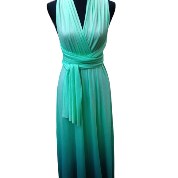 Dress - Picture 2 of 5